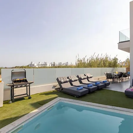 Iva By The Sea Paralimni