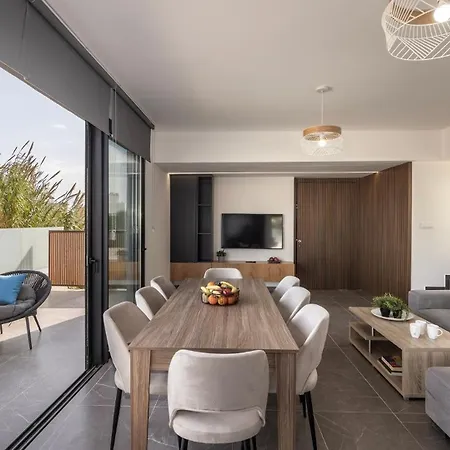 Iva By The Sea Villa *