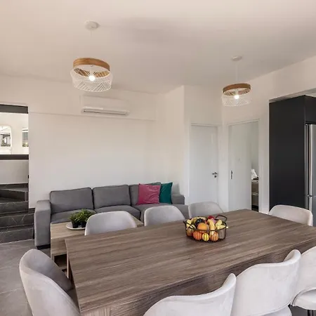 Iva By The Sea * Paralimni