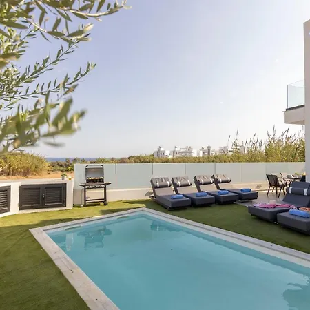 Villa Iva By The Sea *