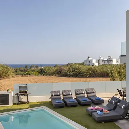 Villa Iva By The Sea