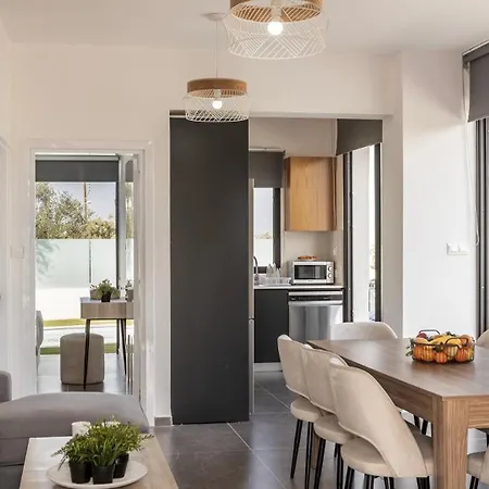 Villa Iva By The Sea Paralimni