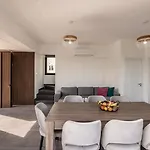 Villa Iva By The Sea