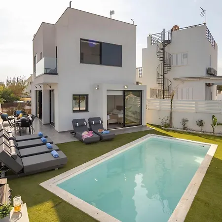 Iva By The Sea Villa