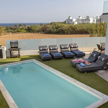 Iva By The Sea * Paralimni