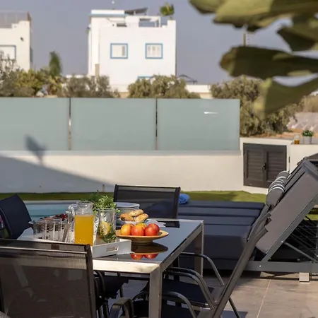 Iva By The Sea Villa