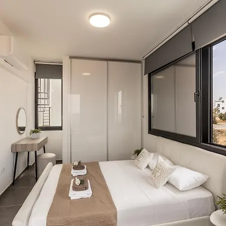 Iva By The Sea * Paralimni