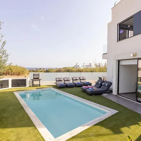 Iva By The Sea Villa *