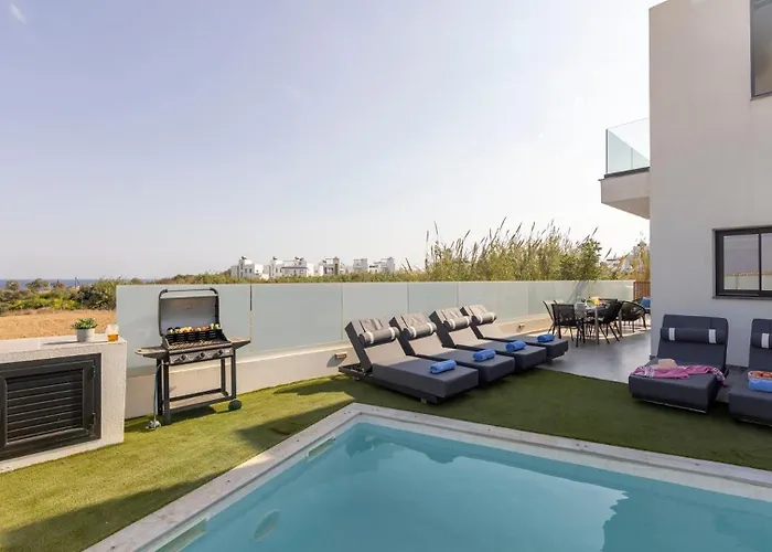 Iva By The Sea Paralímni