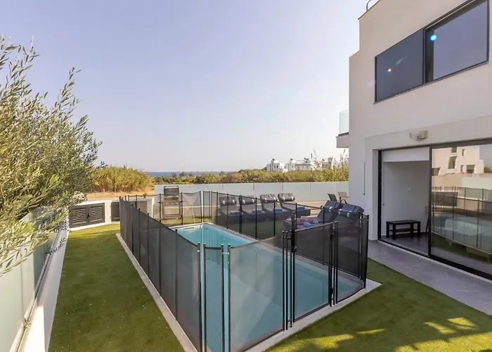 Villa Iva By The Sea