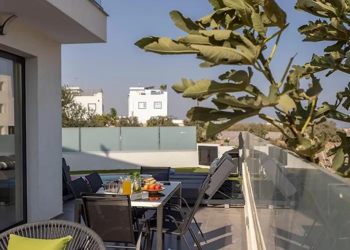 Iva By The Sea Paralimni