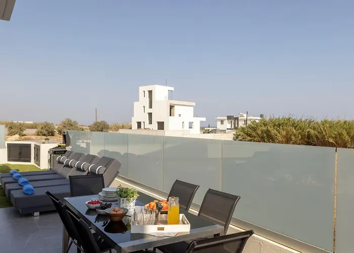 Iva By The Sea Villa Paralimni