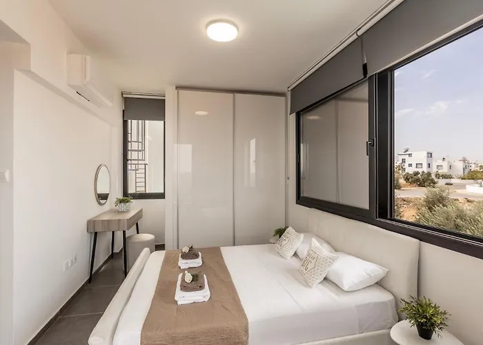 Iva By The Sea * Paralímni