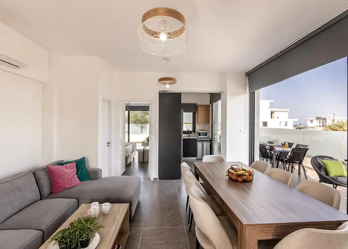 Iva By The Sea Paralimni